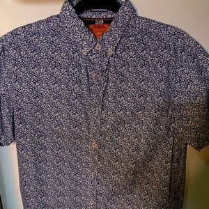 Pattern button down